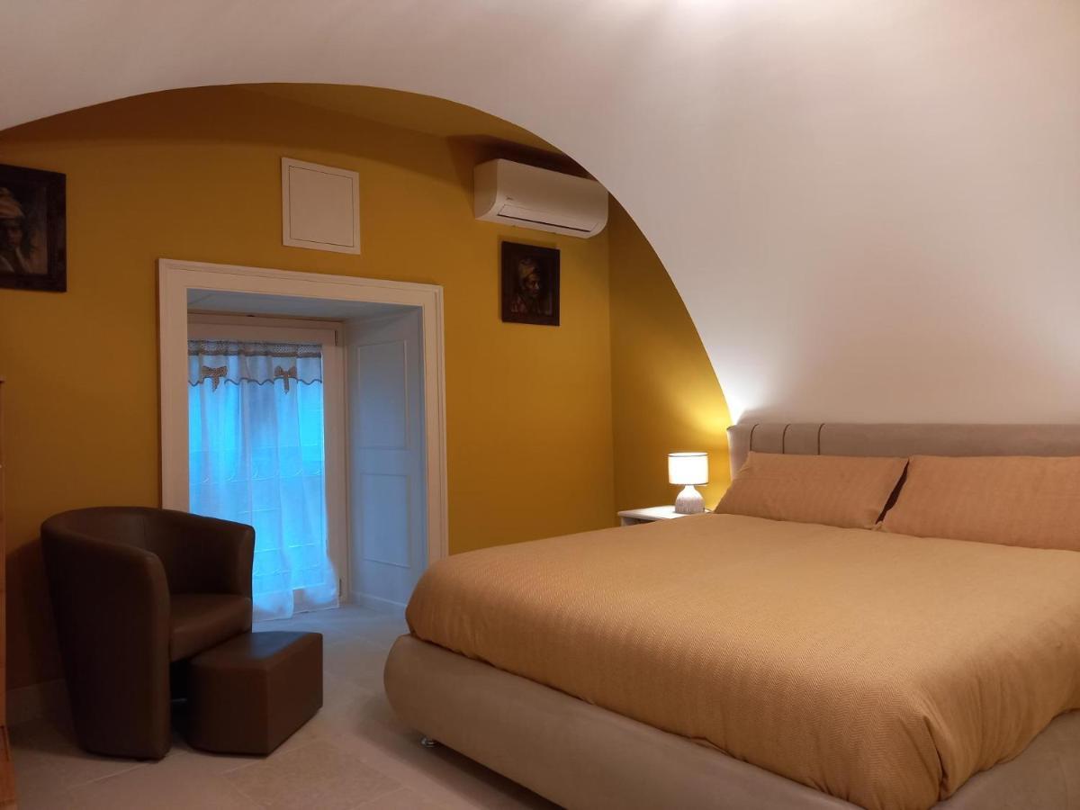 Le Petit Palais - Naples Bed & Breakfast Exterior foto
