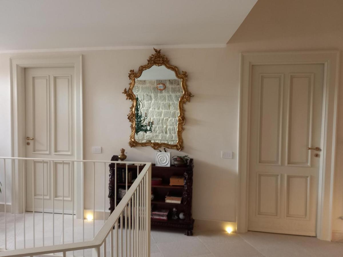 Le Petit Palais - Naples Bed & Breakfast Exterior foto
