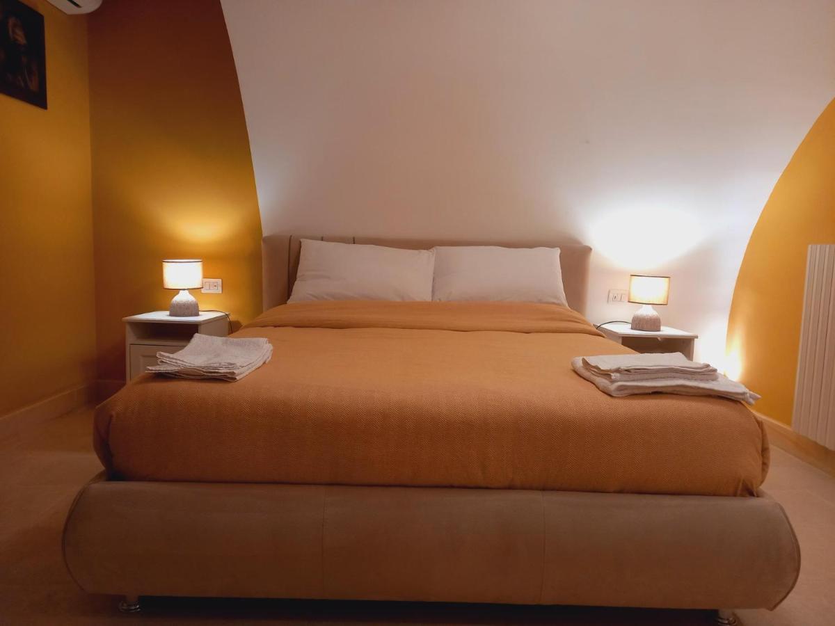 Le Petit Palais - Naples Bed & Breakfast Exterior foto